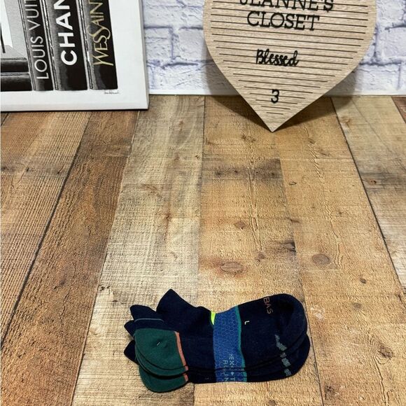Bombas Hex-Tec Athletic Ankle Socks Lot Of 2 Pairs Size L 
New unused - Picture 7 of 7
